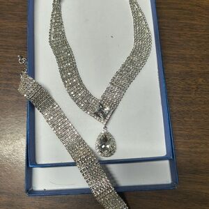 Rhinestone Silver Teardrop Necklace and Bracelet Set
